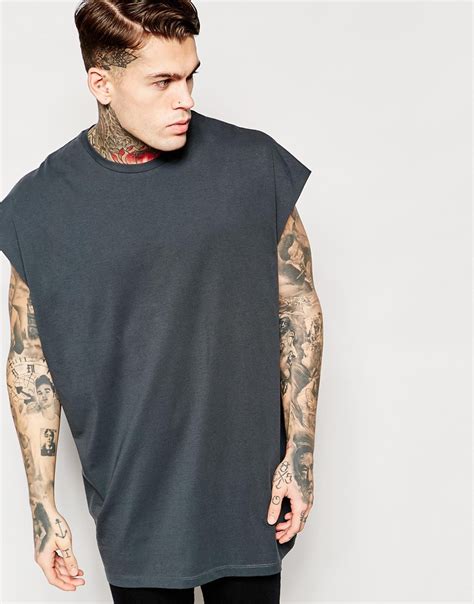 oversized sleeveless t shirt.